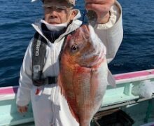 連日大型マダイヒット中