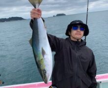アジ泳がせ